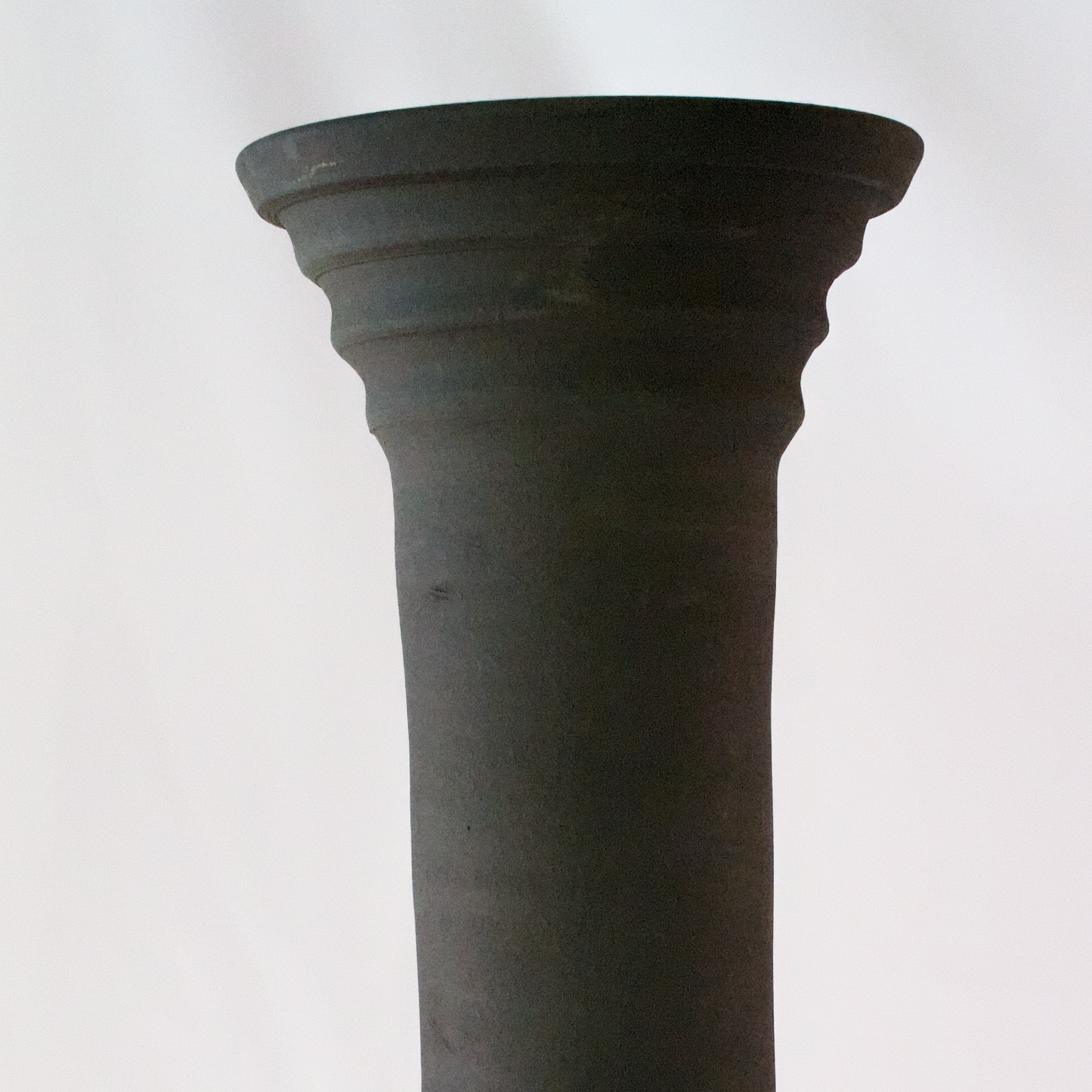 Black Ceramic Smooth Vase - Luna