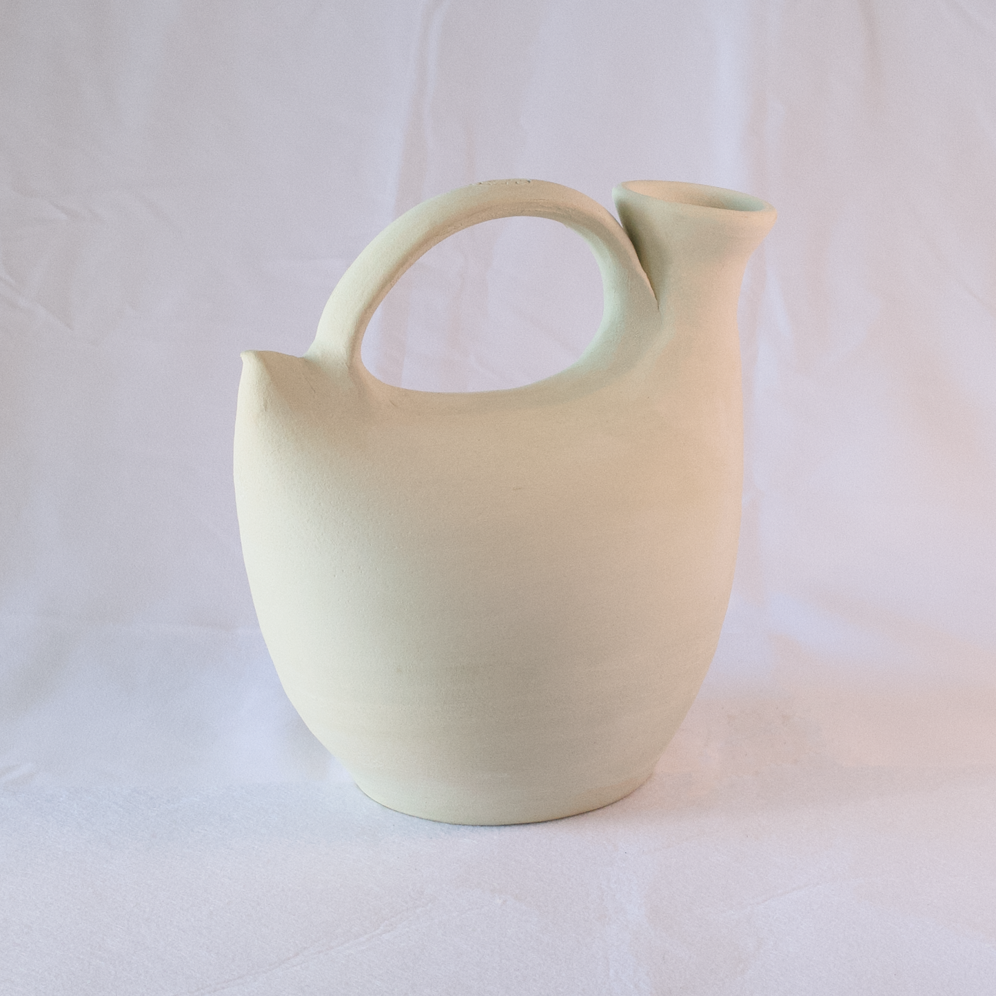 White Ceramic Bursa Vase